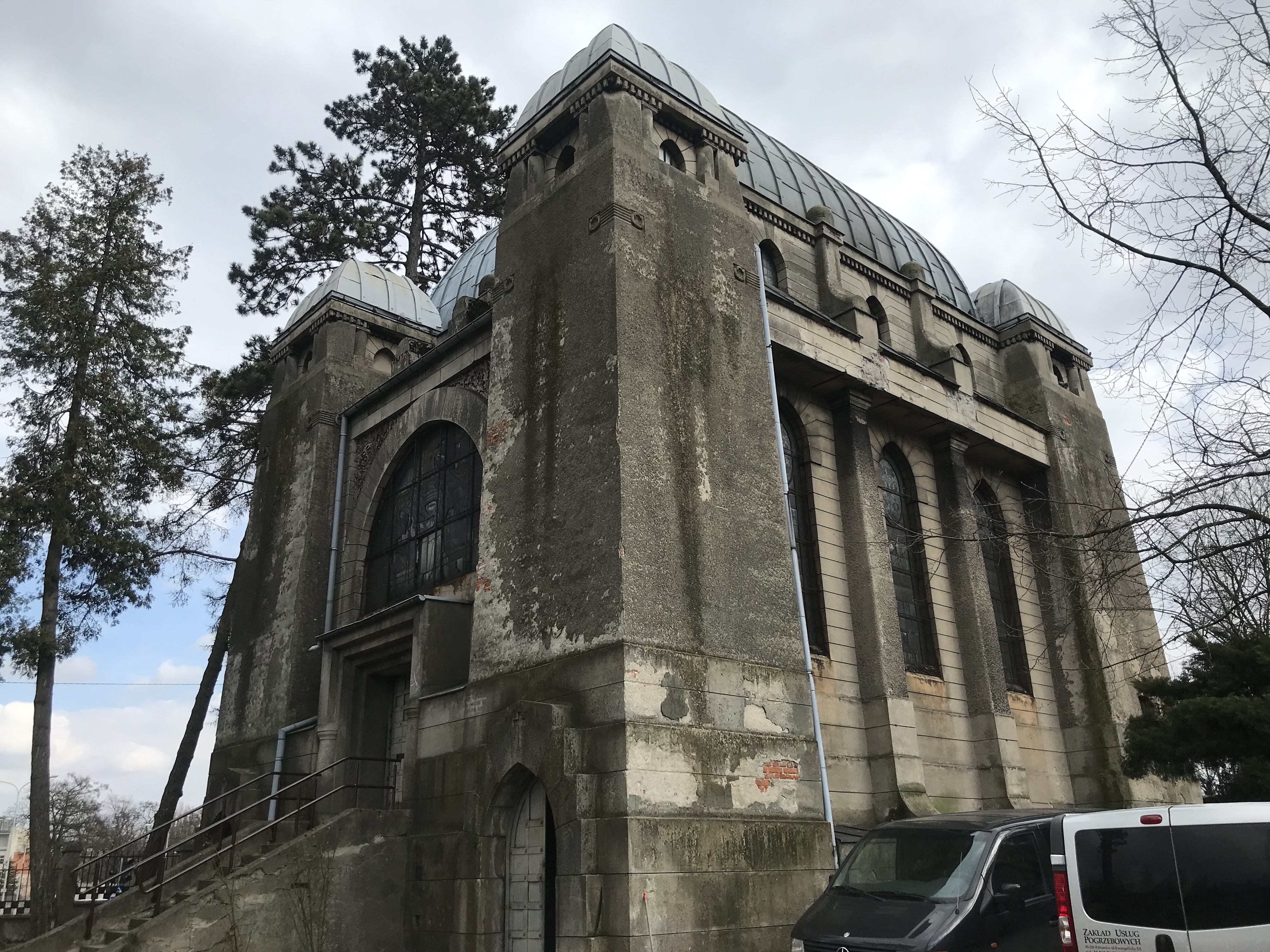 The exterior of the Kindler Chapel, 2019.