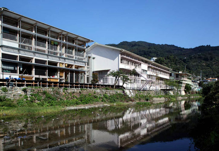 The 2012 World Monuments Fund/Knoll Modernism Prize was awarded to the Architectural Consortium for Hizuchi Elementary School for the restoration of Hizuchi Elementary School, Yawatahama City, Ehime Prefecture, Japan