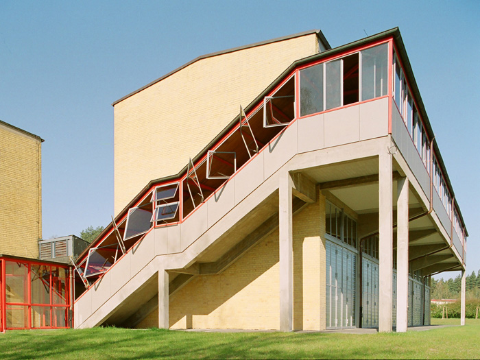 The 2008 World Monuments Fund/Knoll Modernism Prize was awarded to Brenne Gesellschaft von Architekten mbH, led by Winfried Brenne and Franz Jaschke, for the restoration of the former ADGB Trade Union School in Bernau, Germany