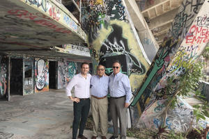 The author with architects Hilario Candela, and Richard Heisenbottle.