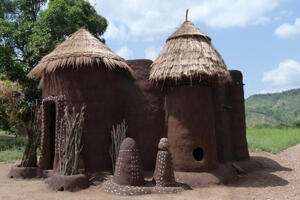 A Takienta, the traditional Batammariba earthen building type.