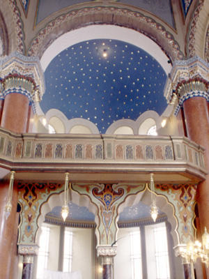 Interior, 2001