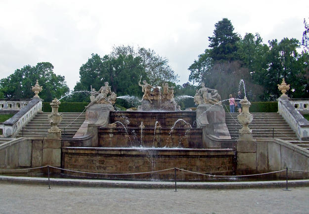 Cascade Fountain, flanked by two grand staircases , 2012