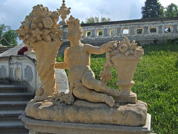 Detail of the Cascade Fountain, after conservation, 2012
