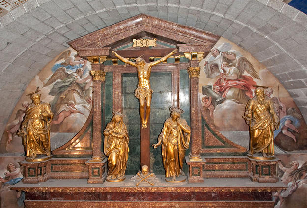 The High Altar of the basilica, 2010