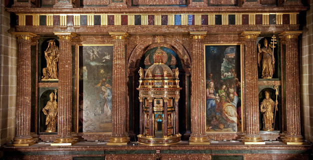 Detail of the High Altar before conservation, 2009