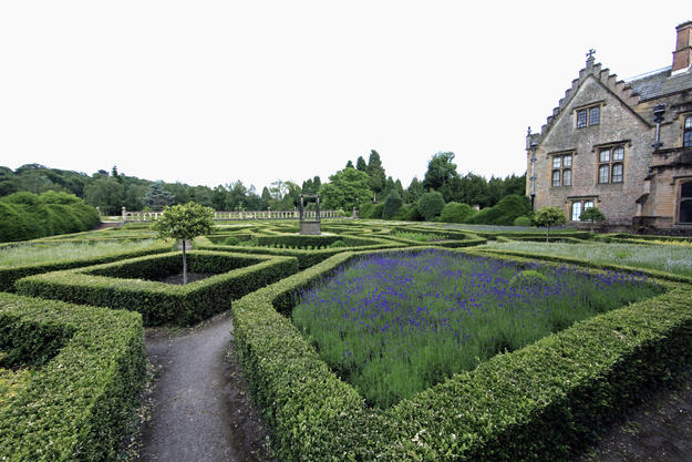 Gardens with the abbey in the background, 2014