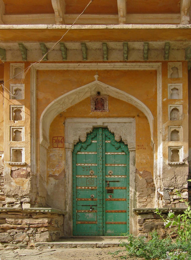 Detail of Haveli entrance , 2004