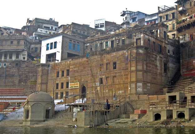 Site after collapse and deterioration , 2011