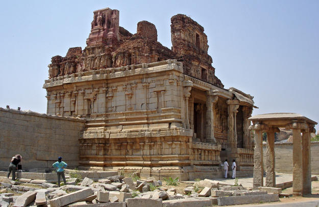 East gate, south east corner of the Krishna Temple Complex, 2006
