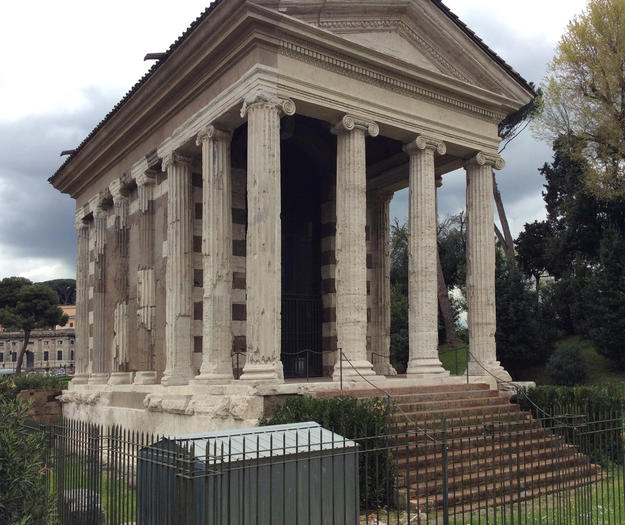 Portico from an angle, 2014