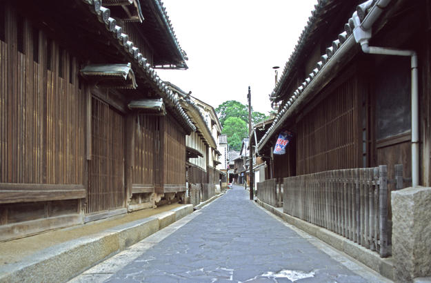 View down the street in the historic townscape of Tomo, 1997