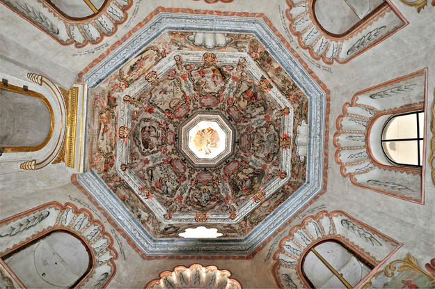 Camerin de la Virgen de Loreto ceiling after conservation, 2011