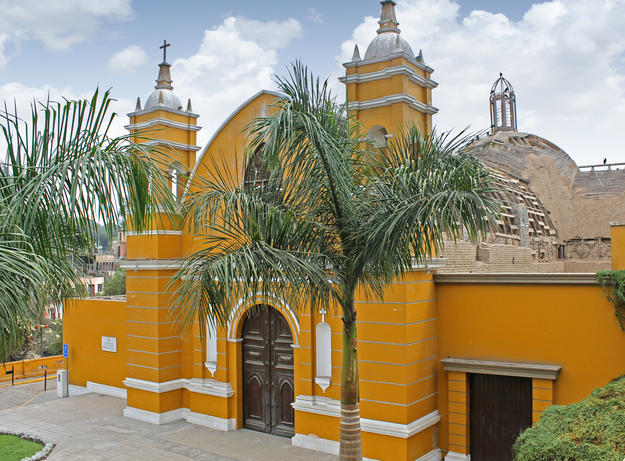 The front façade of the Gothic-style Ermita de Barranco, 2015