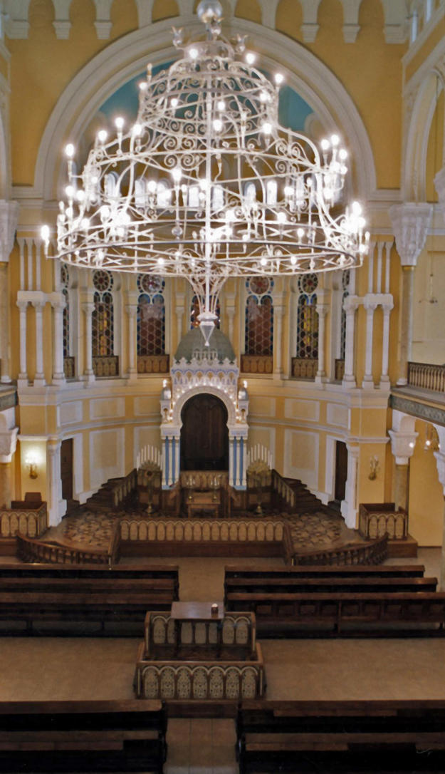 Grand Prayer Hall, 2004