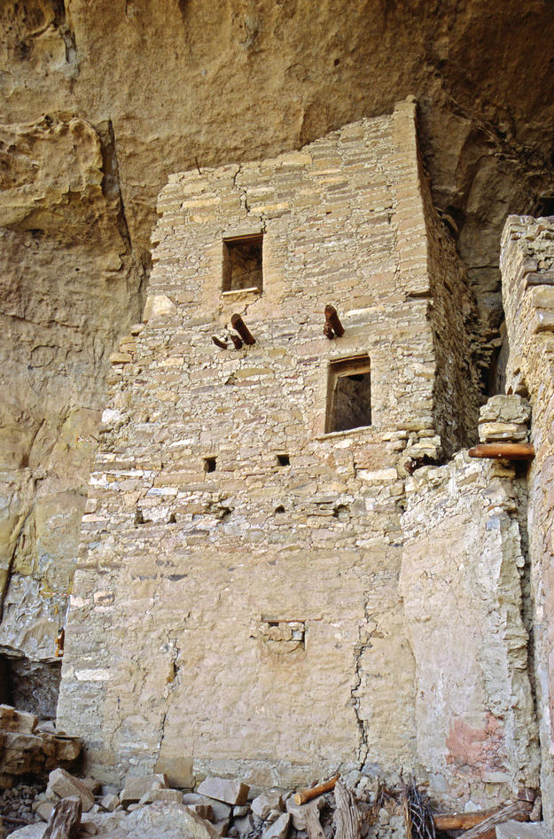 Four-story tower of Spring House, 2001