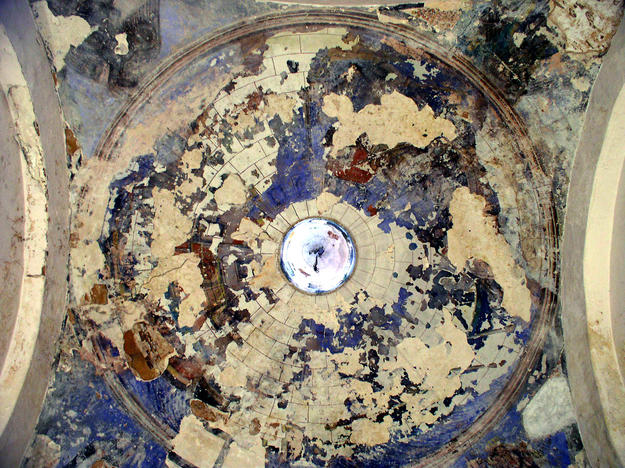 The Capilla del Rosario Chapel ceiling murals showing water damage, 2004