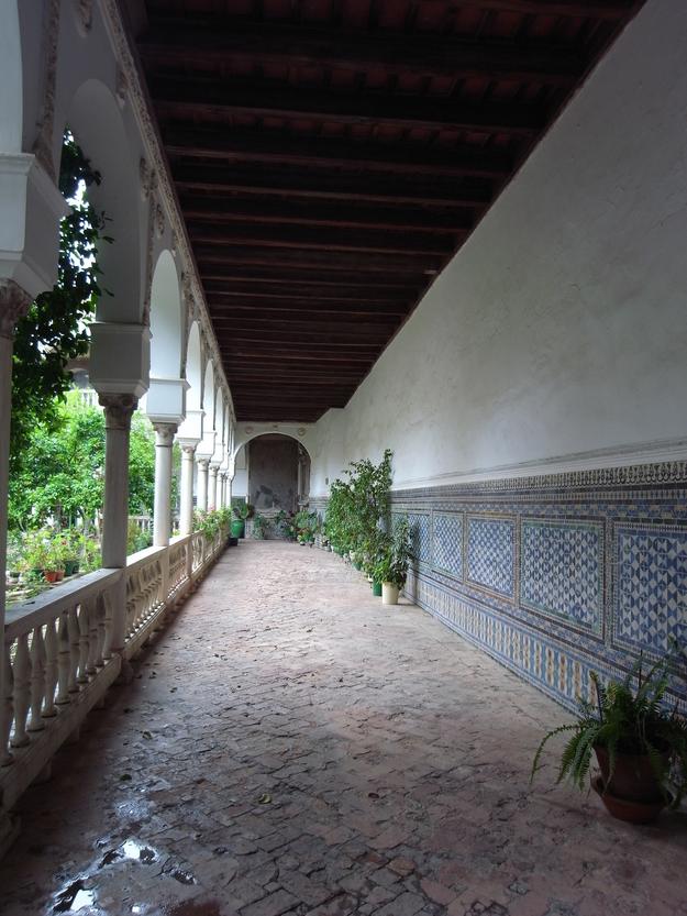 Convent of Santa Inés, view of the decorated cloister halls, 2016