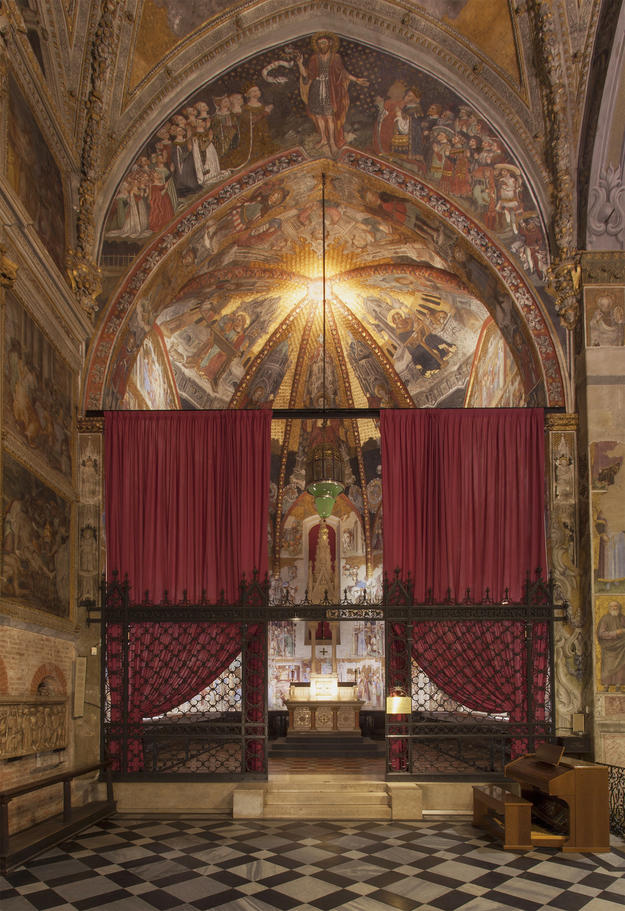 Nave of the Duomo, 2015