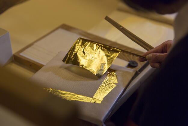 View of the Kanazawa gold leaf production process, 2021. Photo courtesy of SCTKGLT. 