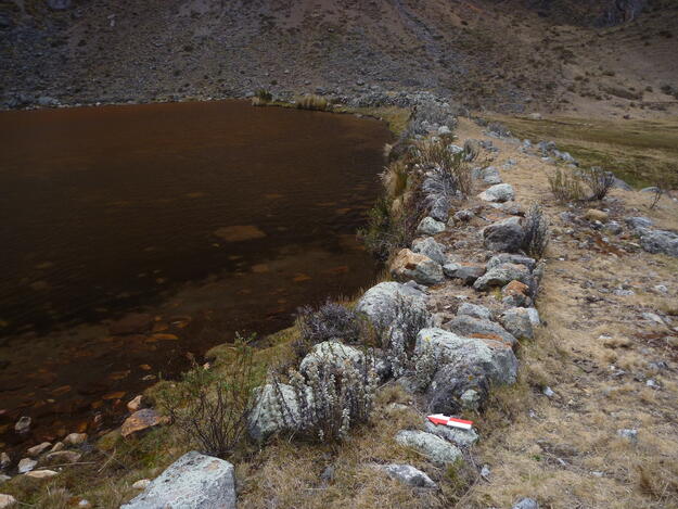 Wall of the second Yanacancha dam with a double course wall, 2013. Photo courtesy of Favio Ramírez, Instituto de Montaña.