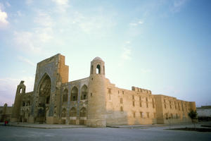Abdulazizkhan, front facade