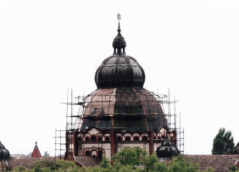 Central cupola of Subotica Synagogue during restoration, showing installation of tiles in progress, 2006