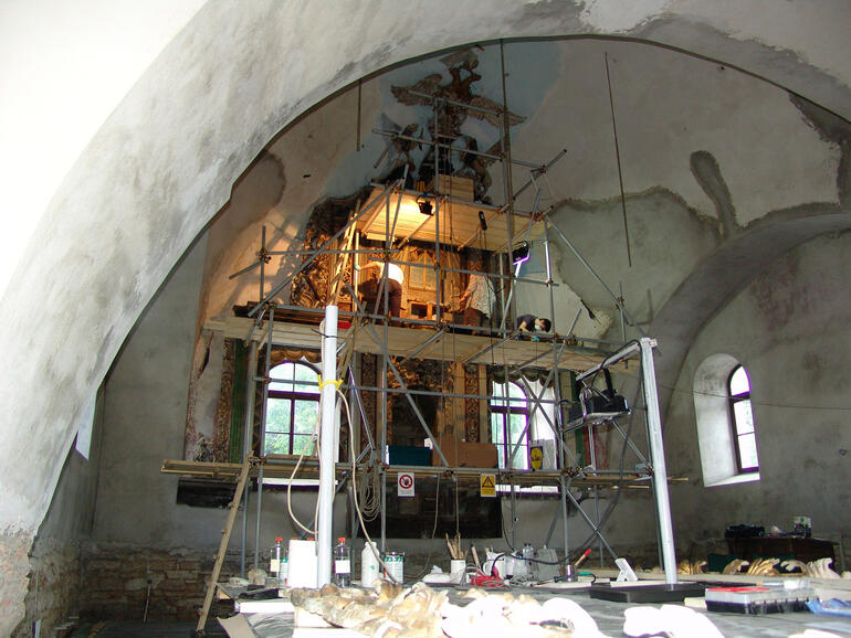 The aron kodesh during conservation, Great Synagogue of Iasi, Romania