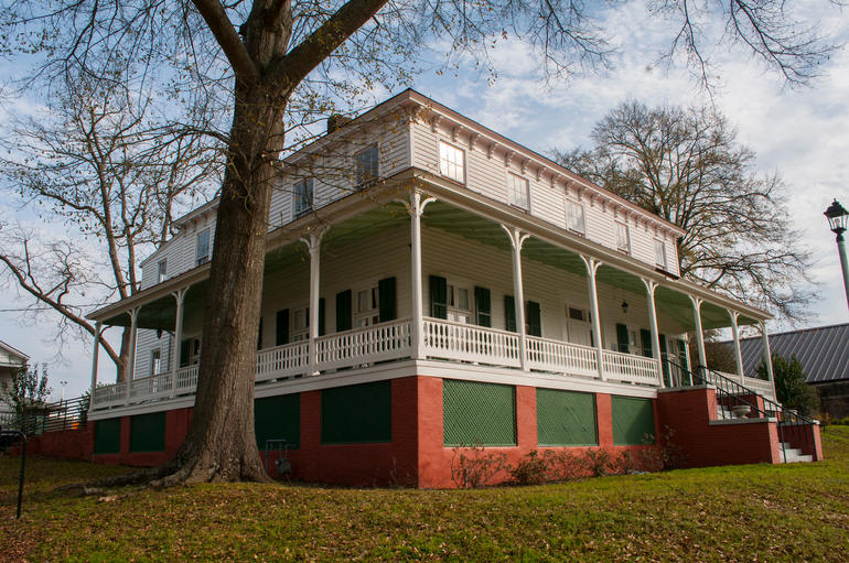 The exterior of the Jackson Community House and Museum in Montgomery, Alabama. Photo by Billy Brown.